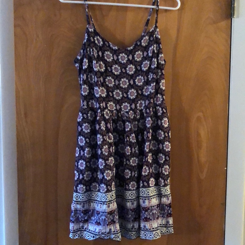Cute dress, never worn!